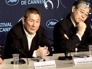 Відбулась довгоочікувана прем'єра нового фільму Такеші Кітано Відбулась довгоочікувана прем'єра нового фільму Такеші Кітано