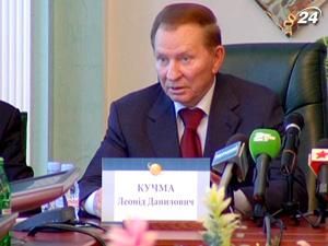 Кучма розкритикував "харківські договори" Кучма розкритикував "харківські договори"