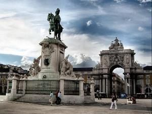 У Португалії затвердили пакет антикризових заходів У Португалії затвердили пакет антикризових заходів