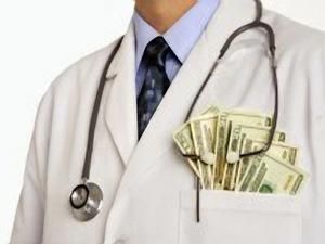 У Запоріжжі арештували лікаря-хабарника У Запоріжжі арештували лікаря-хабарника