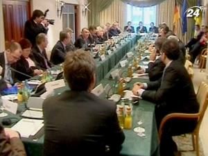 "Нафтогаз", "Газпром" і "Єврогаз" говорять про нові газові правила "Нафтогаз", "Газпром" і "Єврогаз" говорять про нові газові правила