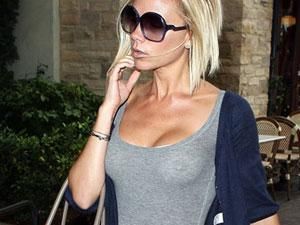 Бульдога Бекхемів застукали із рожевими кігтями Бульдога Бекхемів застукали із рожевими кігтями