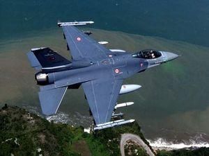 Турецька авіація нанесла удари по Півночі Іраку