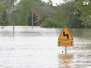 Влада Варшави закликала населення готуватися до евакуації через повені