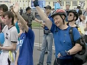 У Москві протестували проти мигалок, з якими їздять VIP-особи