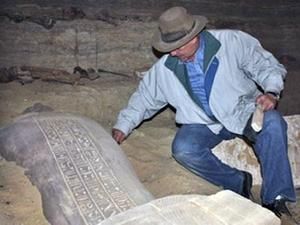 У Єгипті знайшли майже 60 гробниць