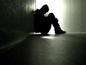 Молодь важче ніж старші переносить самотність Молодь важче ніж старші переносить самотність