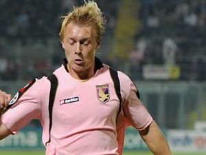 Англійські гранди борються за захисника "Палермо" Англійські гранди борються за захисника "Палермо"