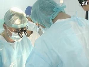 Німці допомагають волинянам робити операції на серці Німці допомагають волинянам робити операції на серці