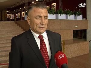 Україна співпрацюватиме і з НАТО, і з Росією Україна співпрацюватиме і з НАТО, і з Росією