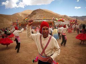 У Болівії індіанці лінчували поліцейських У Болівії індіанці лінчували поліцейських