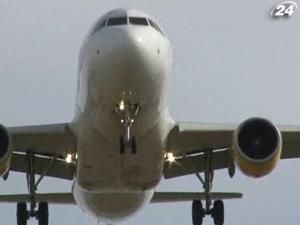 Комерційні авіалайнери здійснюватимуть посадку в Іспанії за новою технікою Комерційні авіалайнери здійснюватимуть посадку в Іспанії за новою технікою