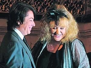 Юдашкін посварився з Пугачовою Юдашкін посварився з Пугачовою