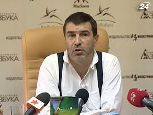 Російські міфи про Америку презентував у Києві відомий артист і письменник Євген Гришковець Російські міфи про Америку презентував у Києві відомий артист і письменник Євген Гришковець