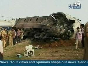 Кількість загиблих у залізничній катастрофі перевищила 65 людей Кількість загиблих у залізничній катастрофі перевищила 65 людей