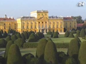 Палац Естергазі - найкрасивіший і найбільший замок у стилі бароко в Угорщині