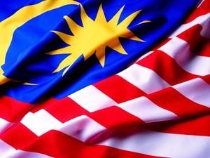 Президент Малайзії помилував геїв