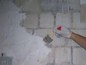 На Львівщині в аварії розлилось 22 тони клею На Львівщині в аварії розлилось 22 тони клею