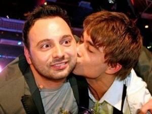 Після перемоги на "Євробаченні" Рибак цілував чоловіка Після перемоги на "Євробаченні" Рибак цілував чоловіка