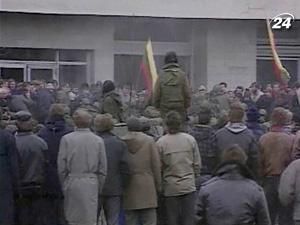 В Литві радянських солдатів звинувачують у військових злочинах В Литві радянських солдатів звинувачують у військових злочинах