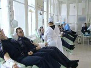 У Чернігові міліціонери здали свої 21 літр крові У Чернігові міліціонери здали свої 21 літр крові