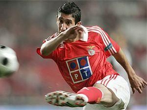 "Мілан" зацікавлений у придбанні тріо гравців "Бенфіки" "Мілан" зацікавлений у придбанні тріо гравців "Бенфіки"