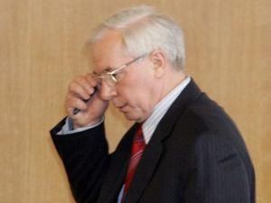 Азаров хоче подолати корупцію у сфері держзакупівель Азаров хоче подолати корупцію у сфері держзакупівель