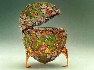 У австрійських пенсіонерів викрали яйце Фаберже вартістю в півмільйона доларів У австрійських пенсіонерів викрали яйце Фаберже вартістю в півмільйона доларів