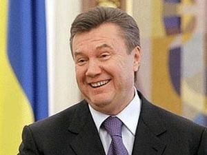 Янукович не має власного автомобіля Янукович не має власного автомобіля