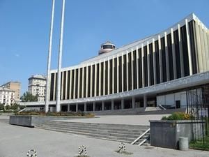 Ющенко проігнорував запрошення Януковича послухати звіт Ющенко проігнорував запрошення Януковича послухати звіт