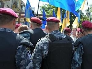 "Беркут" знову не пустив опозицію до Януковича "Беркут" знову не пустив опозицію до Януковича