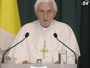 Папа Римський Бенедикт XVI прибув на Кіпр із офіційним візитом Папа Римський Бенедикт XVI прибув на Кіпр із офіційним візитом