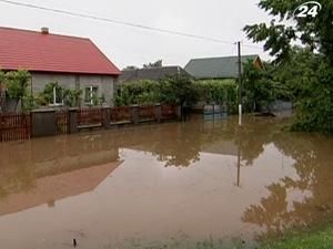 На Заході досі підтоплено майже 90 будинків та понад 3 тис. га полів