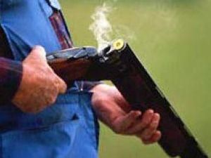 Мешканець Криму стріляв із даху свого будинку по сусідах Мешканець Криму стріляв із даху свого будинку по сусідах