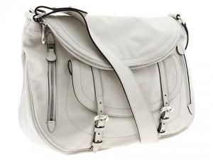 У Італії туристку оштрафували на 1000 євро за купівлю контрафактної сумки У Італії туристку оштрафували на 1000 євро за купівлю контрафактної сумки