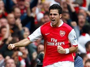 "Реал" також хоче придбати Фабрегаса "Реал" також хоче придбати Фабрегаса