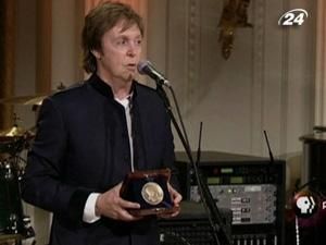 Сер Пол Маккартні образив Джорджа Буша Сер Пол Маккартні образив Джорджа Буша