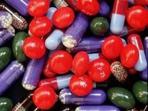 Експерти вважають, що людство вживає ліки нераціонально Експерти вважають, що людство вживає ліки нераціонально