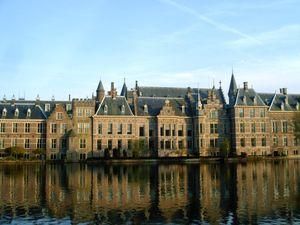 В Нідерландах проходять парламентські вибори В Нідерландах проходять парламентські вибори