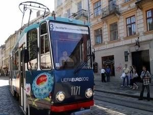 У Львові курсуватиме трамвай з символікою Євро-2012 У Львові курсуватиме трамвай з символікою Євро-2012