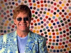 У Білорусі сумніваються в моральності Елтона Джона У Білорусі сумніваються в моральності Елтона Джона