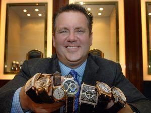 У США автору мільярдної афери дали 50 років в'язниці, замість 100 У США автору мільярдної афери дали 50 років в'язниці, замість 100