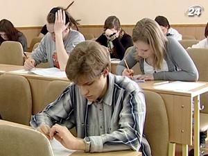 "Тестування з української та іноземних мов пройшло нормально" "Тестування з української та іноземних мов пройшло нормально"