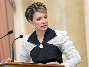 Тимошенко звинувачує Януковича в узурпації судової гілки влади Тимошенко звинувачує Януковича в узурпації судової гілки влади