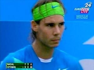 Надаль тільки у третьому сеті переміг Істоміна Надаль тільки у третьому сеті переміг Істоміна