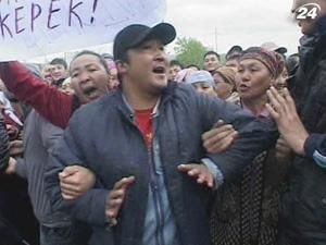 В результаті міжетнічних сутичок в Киргизстані загинули більше 14 осіб В результаті міжетнічних сутичок в Киргизстані загинули більше 14 осіб