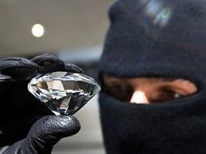 Сьогодні у Харкові пограбували ювелірний магазин Сьогодні у Харкові пограбували ювелірний магазин