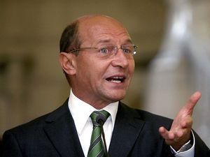 Президента Румунії звинуватили у зраді Батьківщини та геноциді Президента Румунії звинуватили у зраді Батьківщини та геноциді