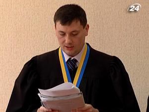 Донецький суд залишив О. Береста Героєм України - 11 червня 2010 - Телеканал новин 24 Донецький суд залишив О. Береста Героєм України - 11 червня 2010 - Телеканал новин 24