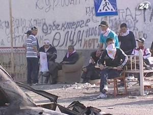 Заворушення на півдні Киргизстану тривають Заворушення на півдні Киргизстану тривають